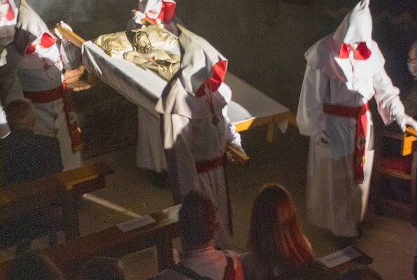 FUNCIÓN DEL DESCENDIMIENTO (Viernes Santo)