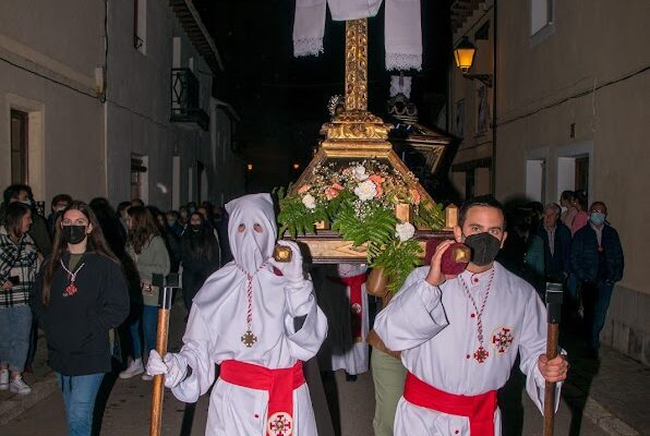 PROCESIÓN DEL SANTO ENTIERRO  (Viernes Santo)